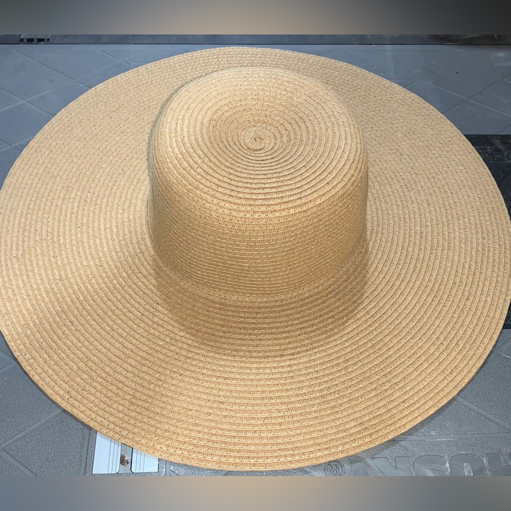 Ladies wide brim floppy sun hat
